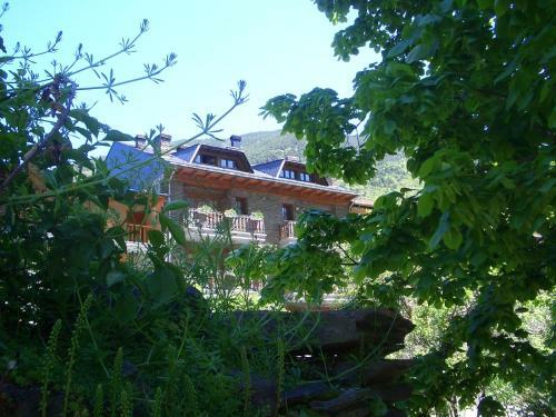 Apartaments Monta�a