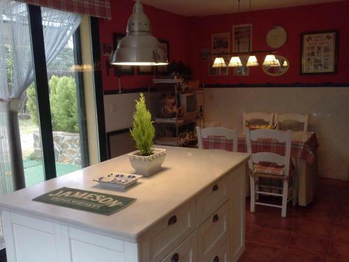 Casa Encantadora Con Piscina Privada Y Chimenea