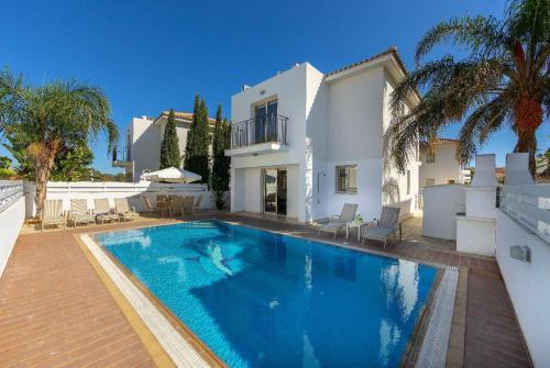 Villa Violet Palm