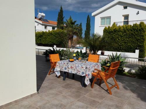 Villa Family Home
