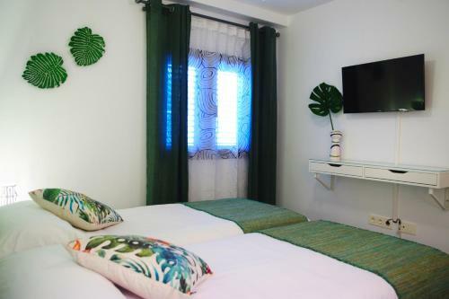 Bed & Breakfast Magma Rooms Playa Honda