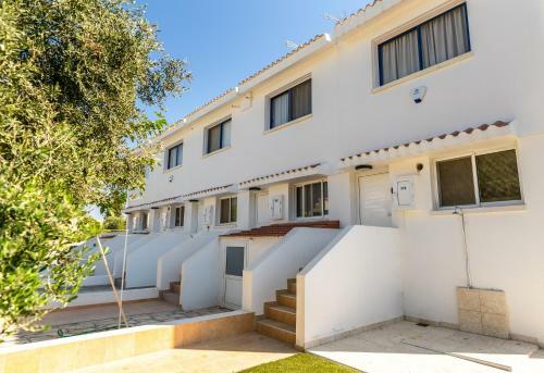 Fig Tree Beach Houses In The Heart Of Protaras