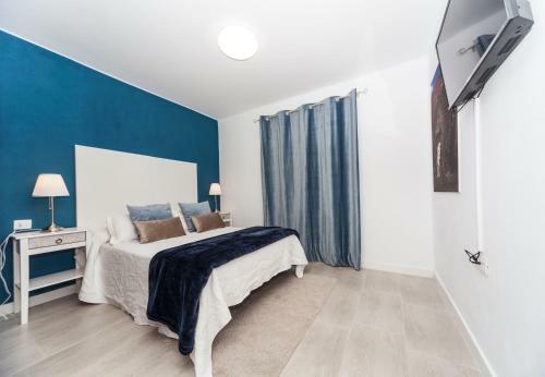 Luxury Beach Apartments II