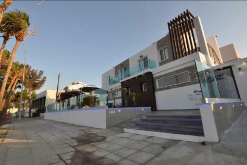 Tsolias Luxury Apartments In Protaras