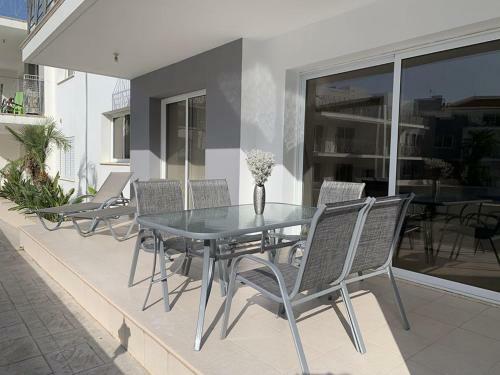 Varvara Gardens Holiday Apartment