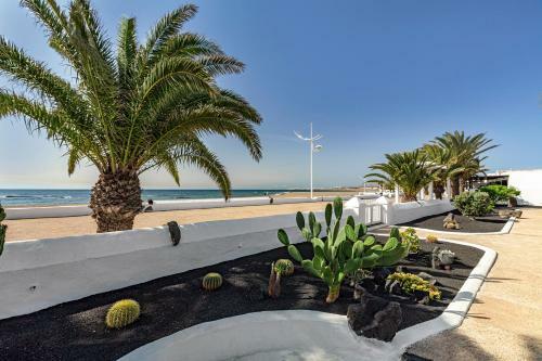 Villa La Orilla - Frente Al Mar