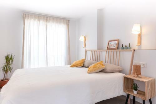 Top Apartment: Sea Views, Terrace And Pool