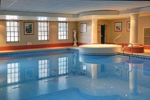 Best Western Crown Hotel
