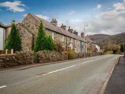 The Lodge Hotel