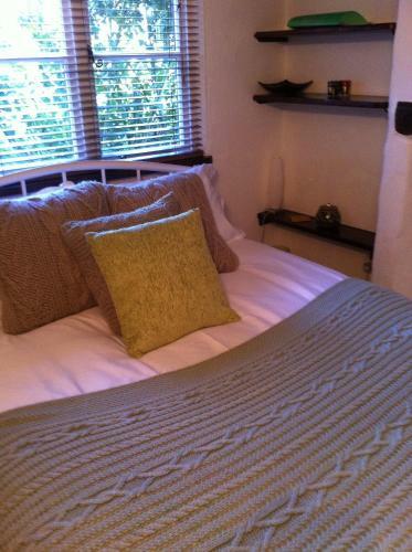 Thatched Farm Bed And Breakfast