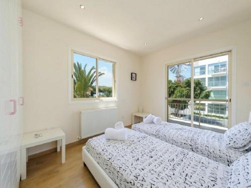 Your Beautiful Holiday Villa Minutes From Fig Tree Bay, Protaras Villa 1517