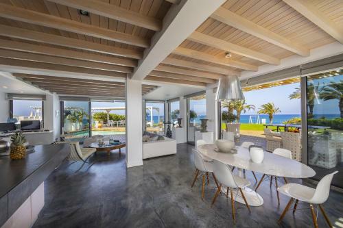 Beachfront Dream Villa