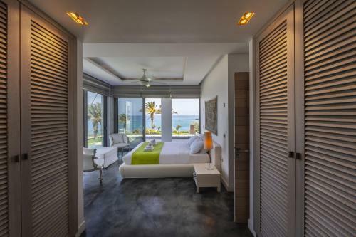 Beachfront Dream Villa