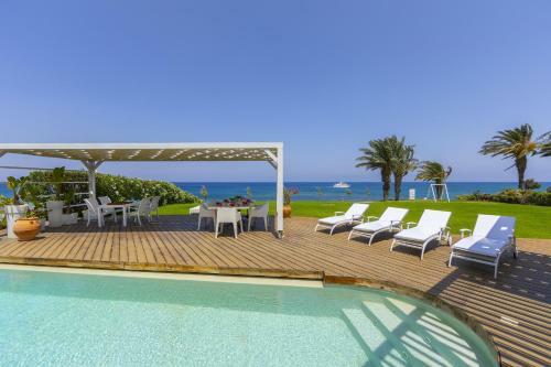 Beachfront Dream Villa