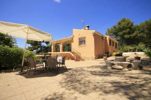 Villa- Romero