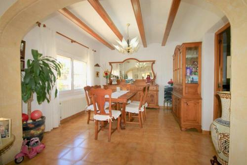 Villa- Romero
