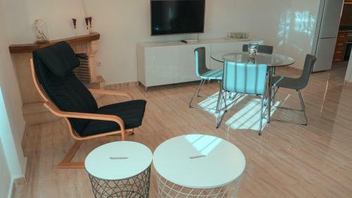 Chalet Pareado Moderno