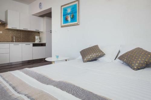 Apartments Amavi