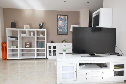 Apartamento Home Pool And Beach