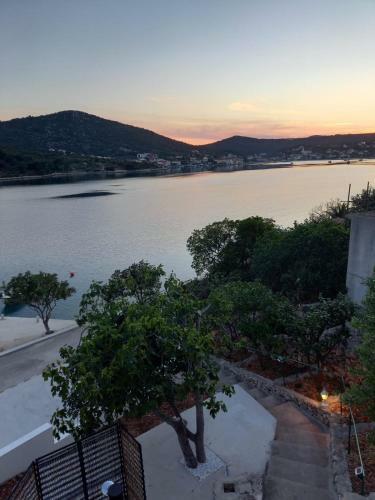 Apartment Astrid 5 M From Beach