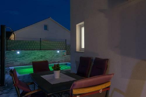 Villa Ivica - With Pool