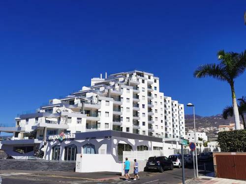 Cs Apartmentos, Large Terrace, Wifi!
