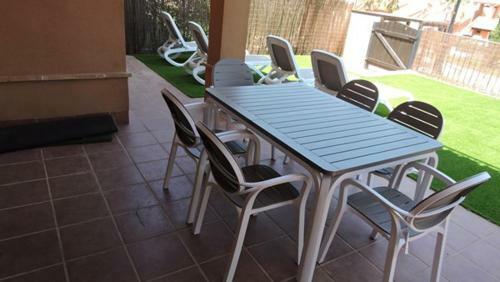 Hl025 Luxury 3 Bedroom Villa With Community Pool