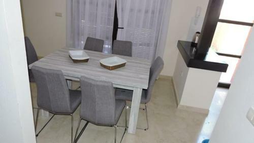 Hl025 Luxury 3 Bedroom Villa With Community Pool