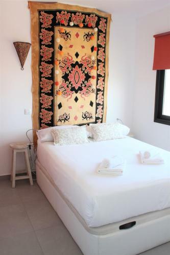 Fantastic 2 Bd Sea Views Apartment
