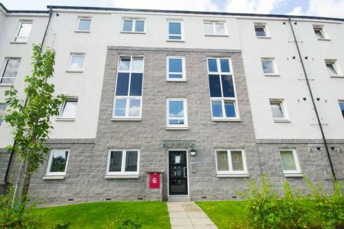 Old Aberdeen University Apartment