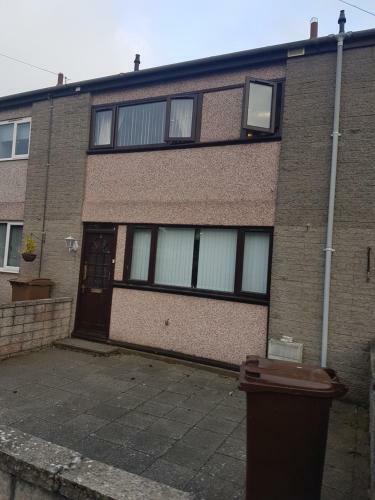 3 Bed Room House