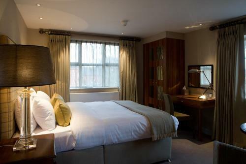 Castle Hotel
