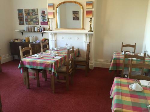 Hostal Chadwick Guest House