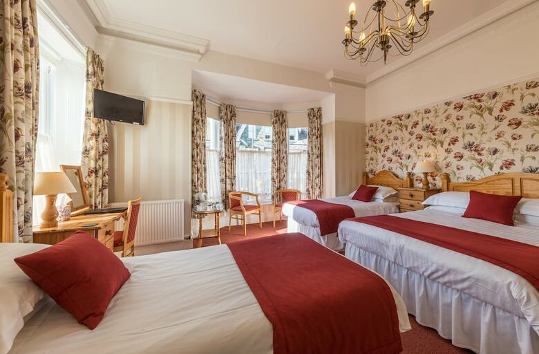 Hostal Dorchester House