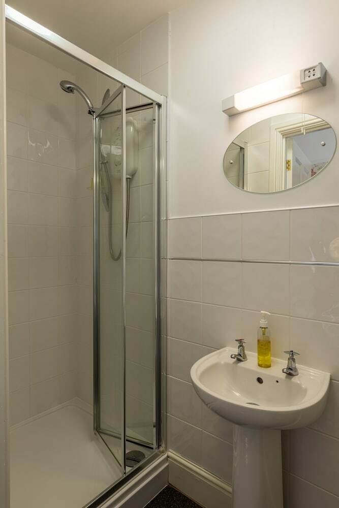 Hostal Dorchester House