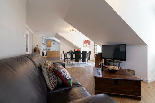 Parkhill Luxury Serviced Apartment - Kings Gate West End