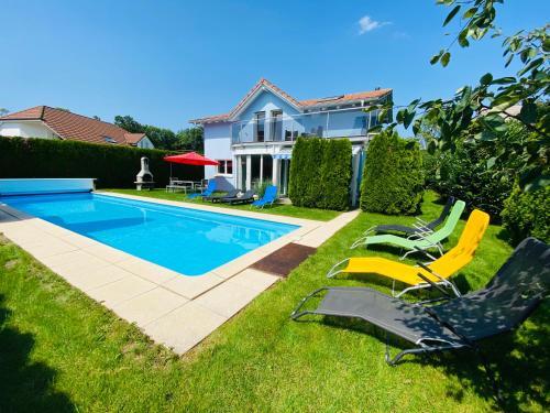 Leon's Holiday Homes Villa 1