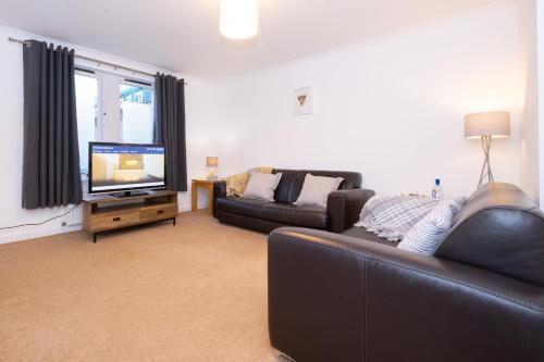 ? Dwellcome Home Ltd ? Ground Floor 2 Bed Apart ?