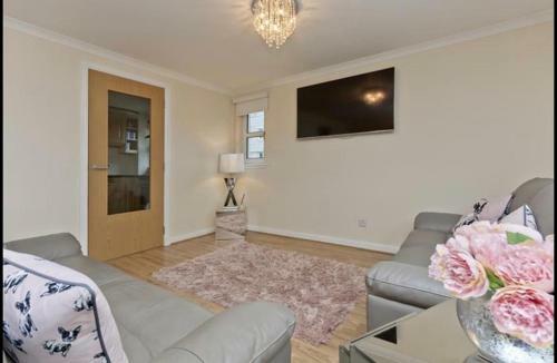 Apartamento Spacious 2bed Flat W/private Parking