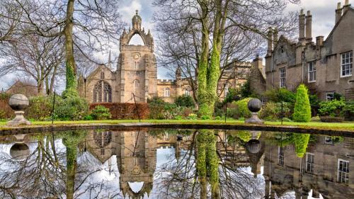 Spacious 1-bed City Centre Apartment In Aberdeen