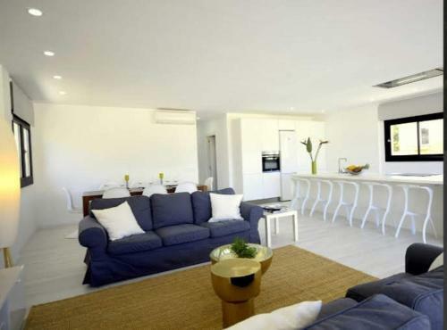 Villa De Dise�o Con Piscina Privada