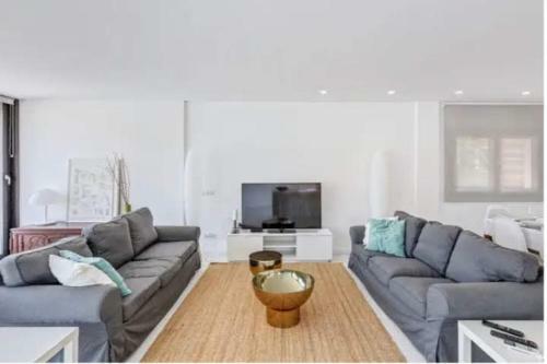 Villa De Dise�o Con Piscina Privada