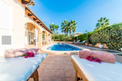 Villa Bella Con Piscina