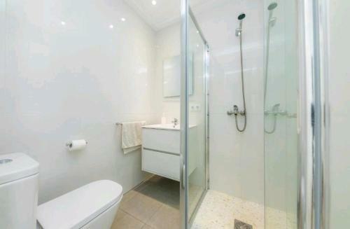 Villa Con Piscina Junto Al Mar