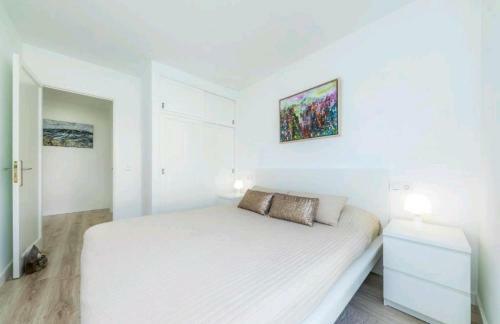 Villa Con Piscina Junto Al Mar