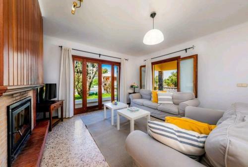 Villa Con Piscina En Son Serra