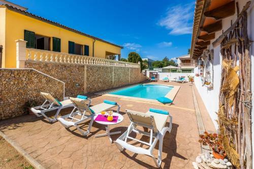 Villa Con Piscina En Son Serra
