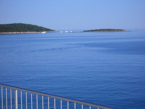Holiday House Vis Pavic