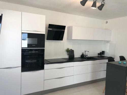 Ellavis Apartments