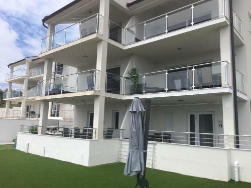 Ada Apartments